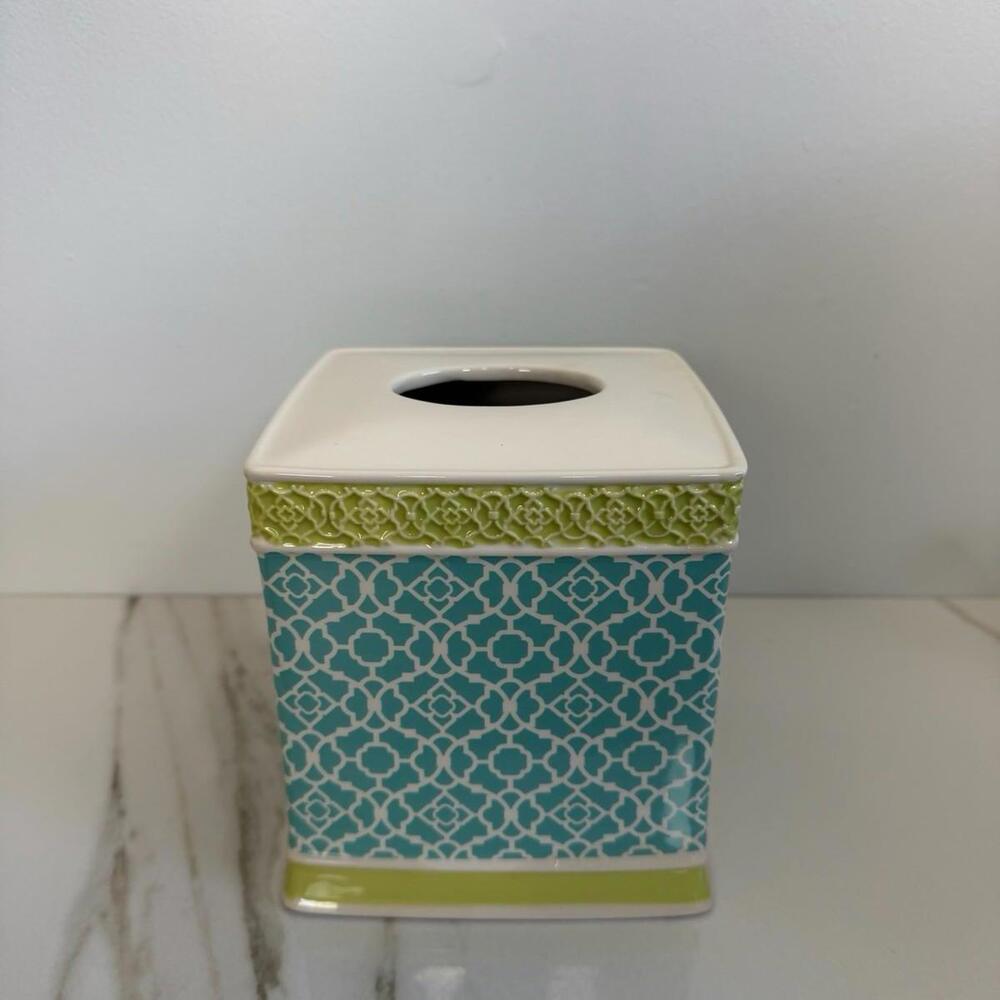 Waverly Porcelain Tissue Box Cover Holder Blue and White Chinoiserie - Picture 7 of 11
